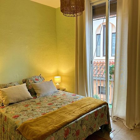 Central Market Apartment กาเลญา ภายนอก รูปภาพ